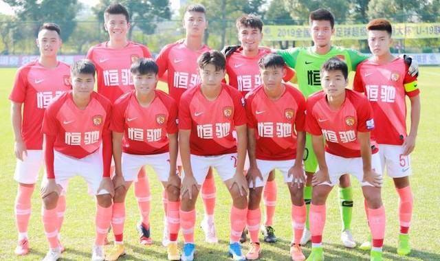  帕尔马青训成果丰硕，三名小将入选一线队  