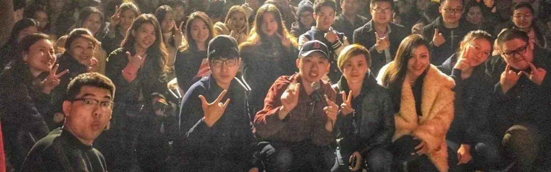  红星俱乐部举办元老赛，经典阵容重现引发怀旧潮