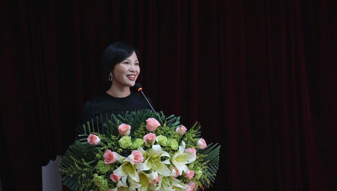  锡安体重超标遭警告，鹈鹕启动专项训练计划  