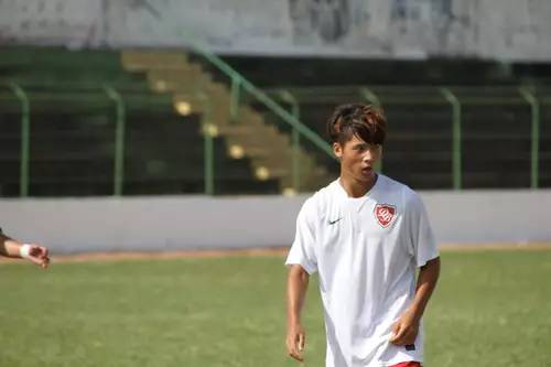  弗赖堡青训营再出天才，U19小将跳级入选一线队  